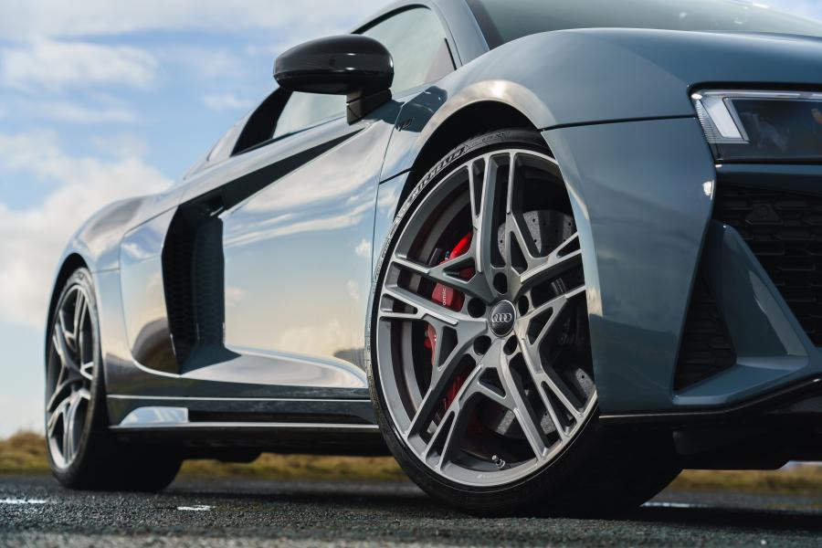 Детали экстерьера Audi R8 V10 Performance 2019 года  (UK) (фото 111 из 136)